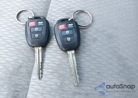 2014 Toyota Corolla Le из США, поврежденный, VIN 2T1BURHE1EC194858